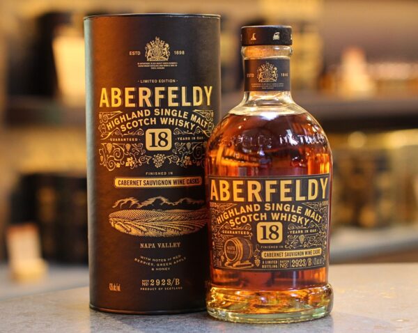 Aberfeldy 18 Year Old Cabernet Sauvignon Cask Finish Scotch Whisky - Image 2